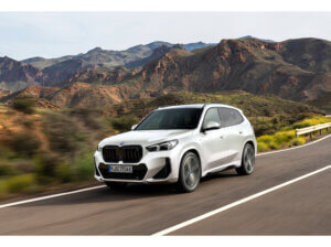 BMW iX1 tem destaque para performance, alcance e tecnologia