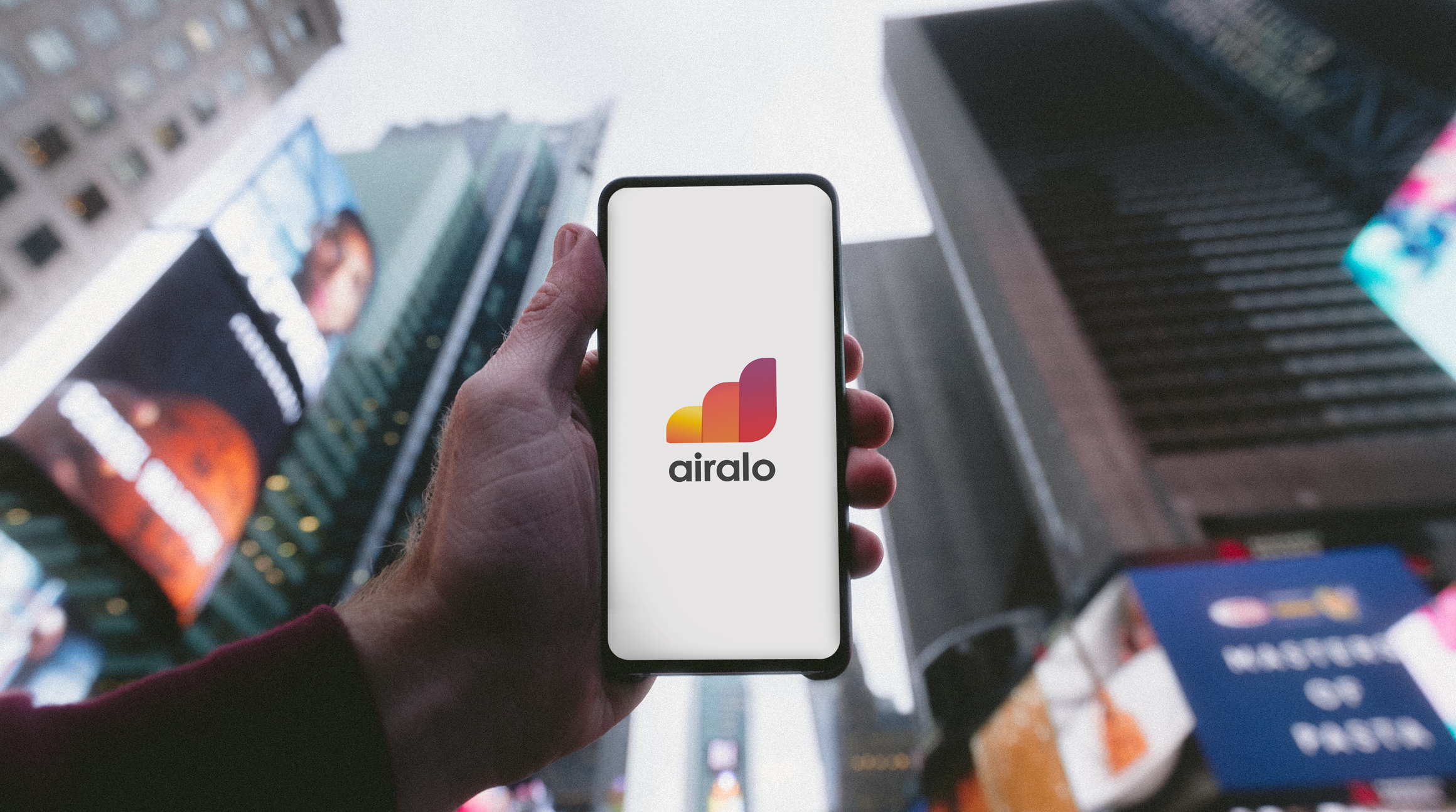 Com 20 milhões de usuários, Airalo impulsiona corte de 46% nas emissões de CO₂dos chips físicos