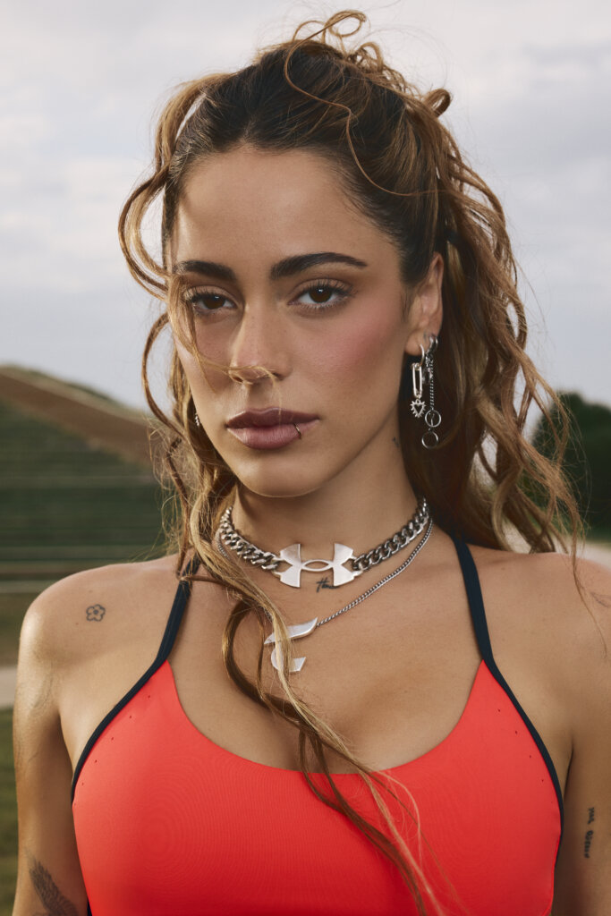 Tini Stoessel é a nova embaixadora da Under Armour, unindo performance e autenticidade