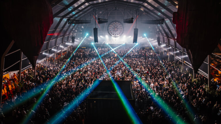 Ame Club recebe Cassian e Innellea neste sábado