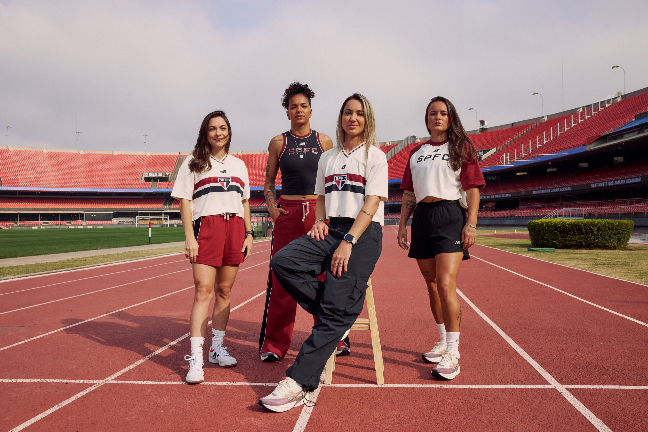 Torcer nunca foi tão estiloso: New Balance lança coleção cápsula feminina com o São Paulo FC