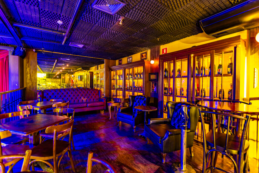 Bar Charles Edward