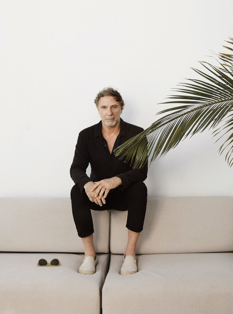 Rosewood São Paulo inaugura exposição 'Neotropical - Fragmentos de Memória', de Oskar Metsavaht