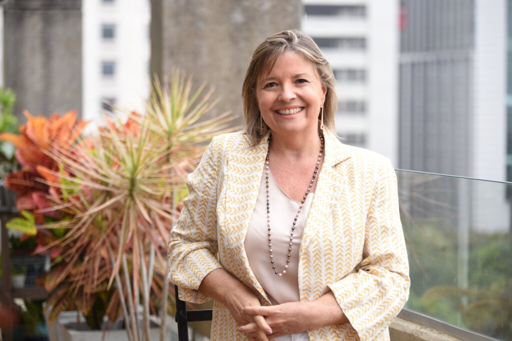 Estela Farina e as inovações que impulsionam a Norwegian Cruise Line