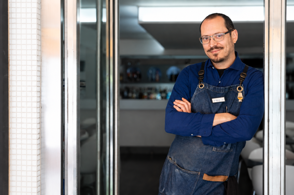 Coda Bar apresenta guest especial com bartender José Ropero López em parceria com Perez Barquero